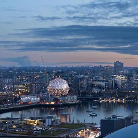 Beautiful Bright Modern Condo With Water View And Ac In Dt Vancouver 2Br,3Bd,2Bt Sleeps 6 Guests Free Parking Netflix Included Exterior foto